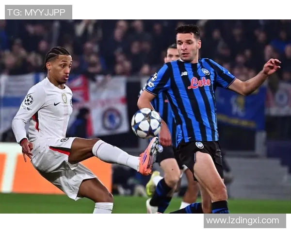 世界杯精彩对决AC米兰3-0战胜切尔西乌龙球引发争议与热议