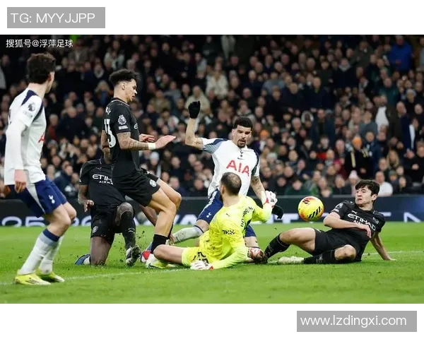 足总杯惊心动魄波尔图逆转热刺乌龙球引发争议判罚全场沸腾