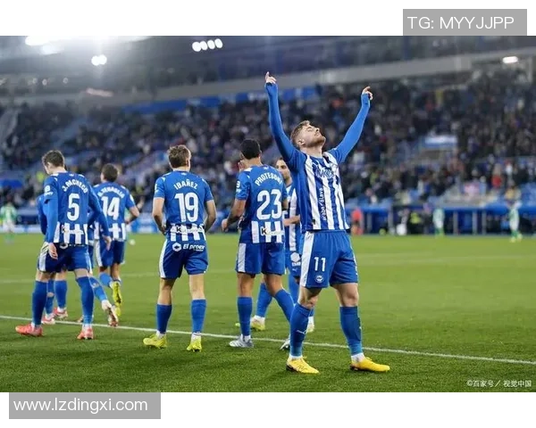 友谊赛激战成平局里昂与热刺点球大战引发全场热议